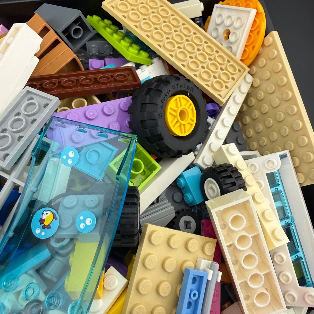 Lego Bulk Lot 2lb Mixed Multicolor Bricks Plates Wheels Specialty Pieces - Picture 3 of 5
